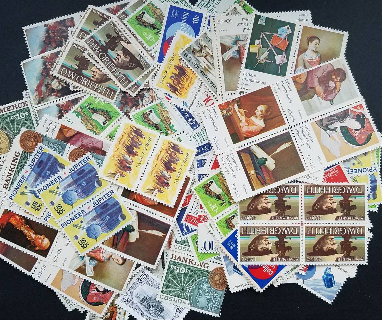 100 (hundred) 10 cent vintage unused postage stamps // Face value 10.00