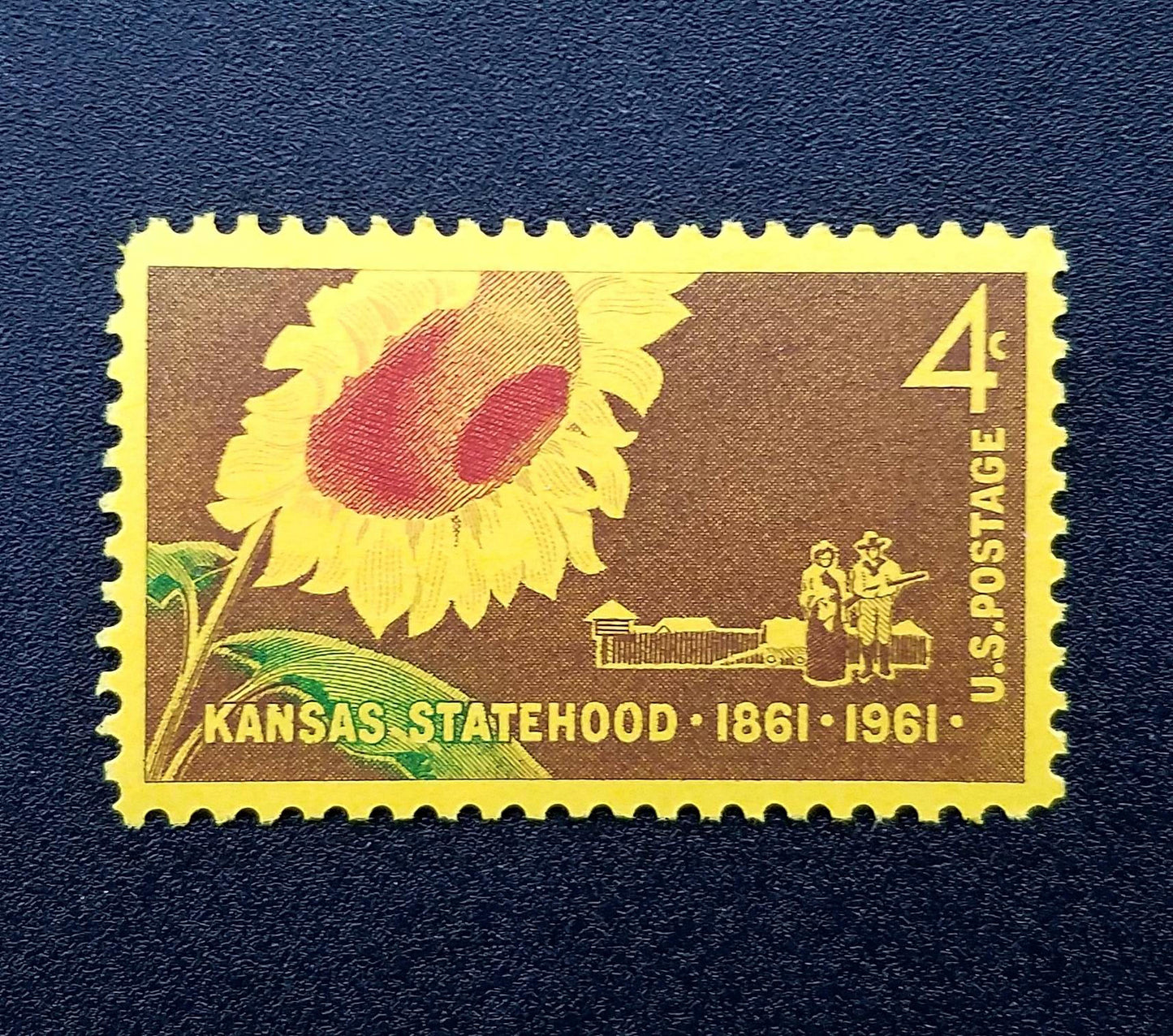 Five (5) vintage unused postage stamps - Kansas // 4 cent stamps // Face 0.20
