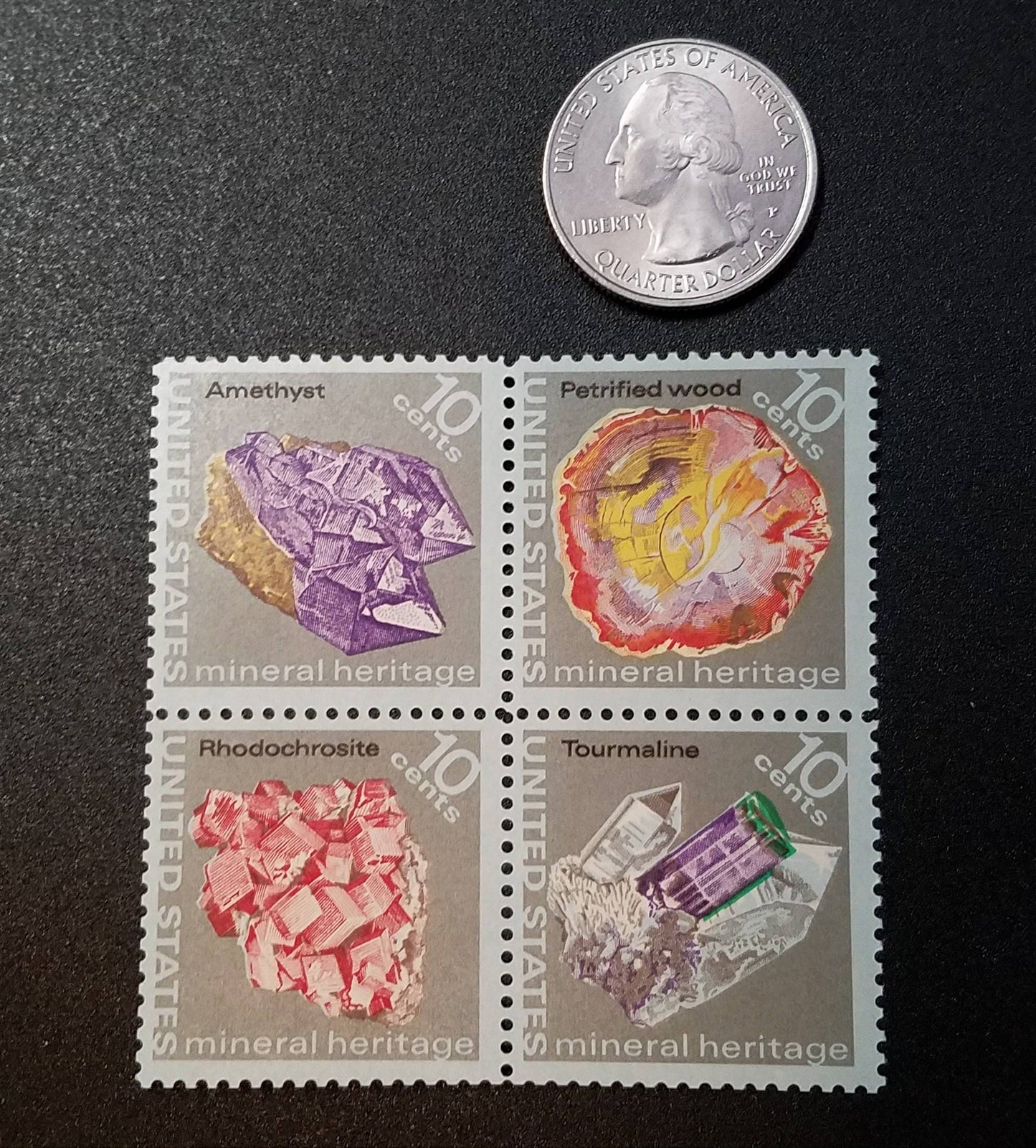 Four (4) vintage unused postage stamps - Minerals // 10 cent stamps // Face value: 0.40