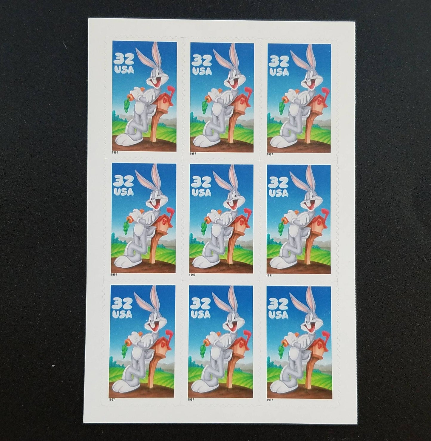 Ten (10) vintage unused postage stamps - Bugs Bunny // 32 cent stamps // Face value 3.20