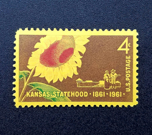 Five (5) vintage unused postage stamps - Kansas // 4 cent stamps // Face 0.20