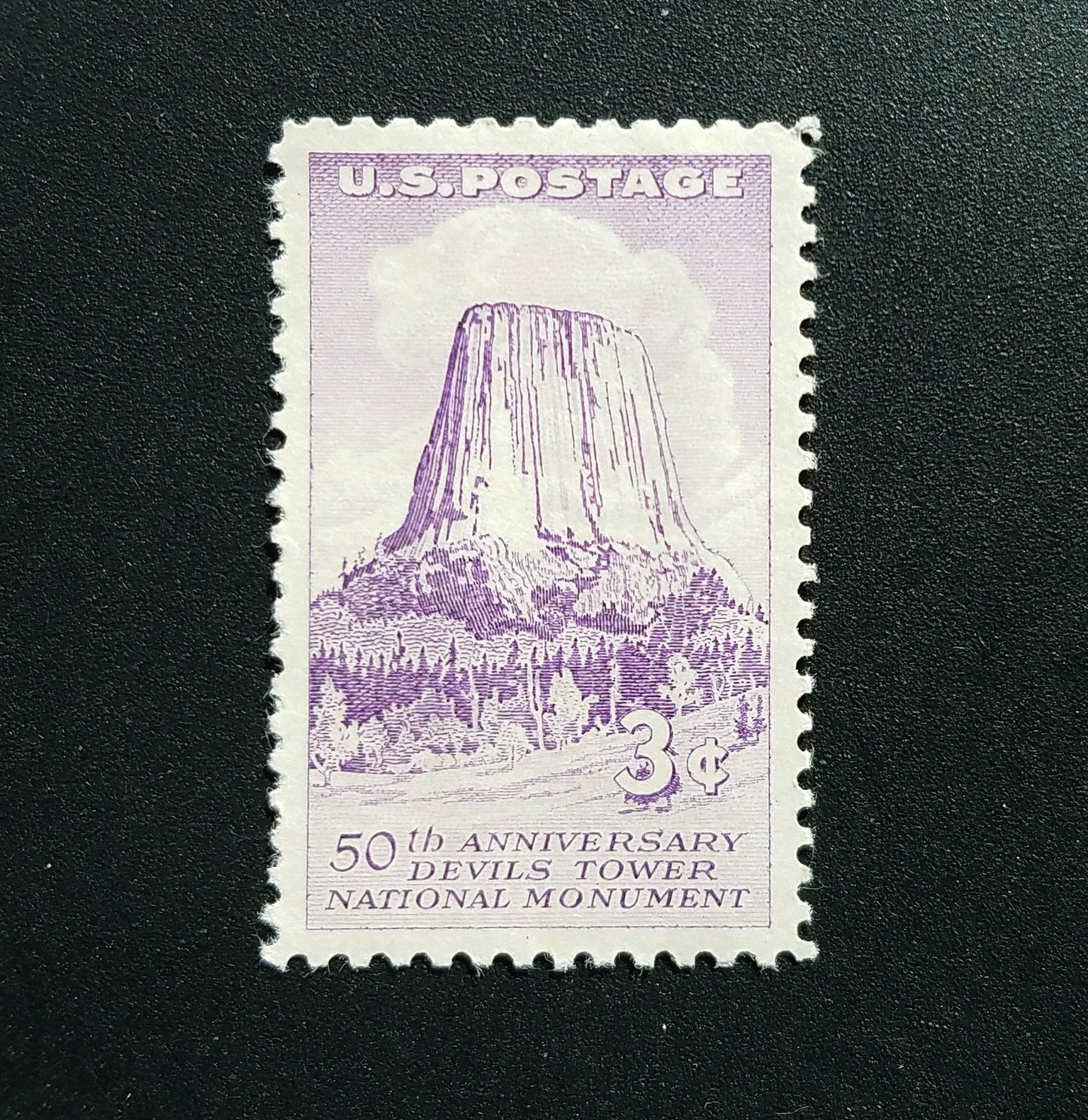 Five (5) vintage unused postage stamps - Devil's Tower 50th anniversary // 3 cent stamps