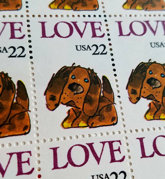 Five (5) vintage unused postage stamps - Puppy love // 22 cent stamps // Face value 1.10