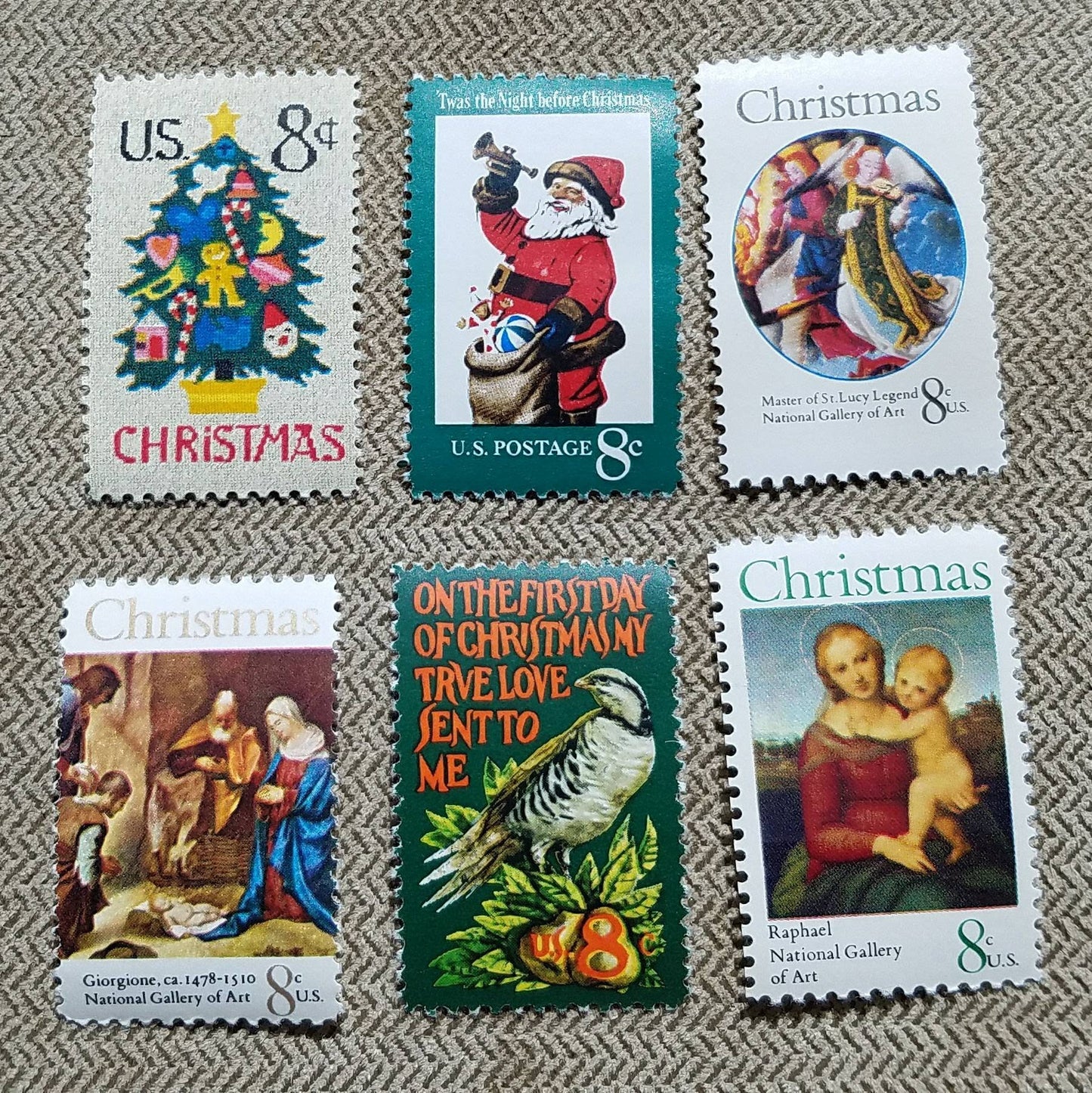 Vintage unused Christmas postage // 8 & 10 cent stamps// face value 12.00 (20 x 60 cents)