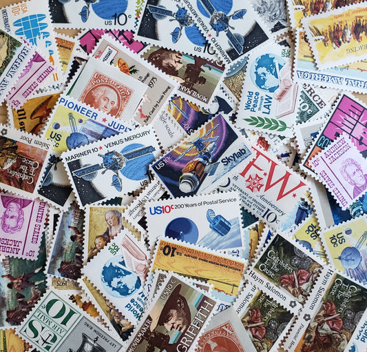 Twenty-five (25) vintage unused 1970s postage stamps 10c // vintage 10-cent stamps // All different // Face value 2.50